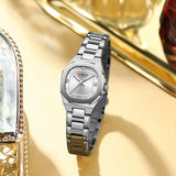 CURREN  Montre pour femme avec accents de diamants Bracelet en acier inoxydable élégant, design élégant livré avec une boîte gratuite