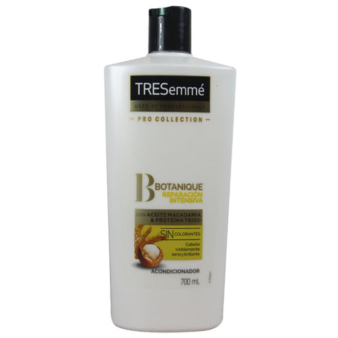 Tresemmé conditioner 700 ml. Botanique intensive repair macadamia oil and wheat protein